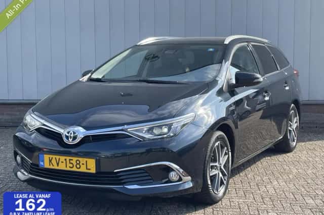 Toyota Auris (2016) thumbnail 1