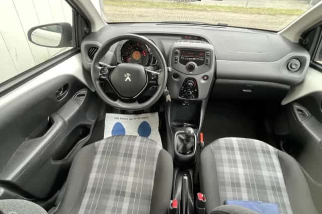 Peugeot 108 (2020) thumbnail 6