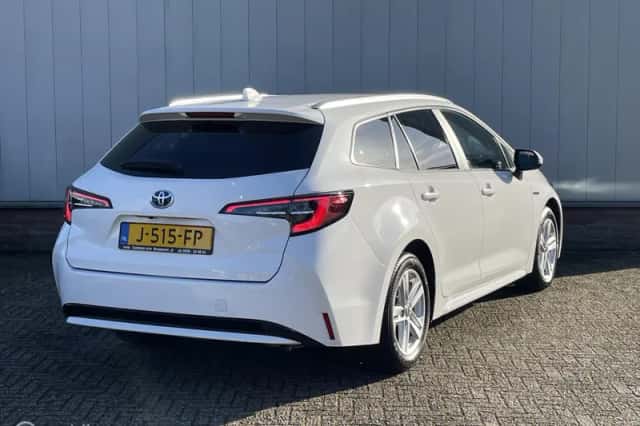 Toyota Corolla (2020) thumbnail 3