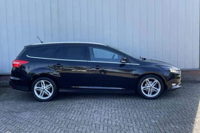Ford Focus (2018) thumbnail 4