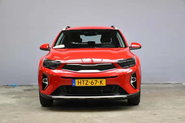 Kia Stonic (2025) thumbnail 2