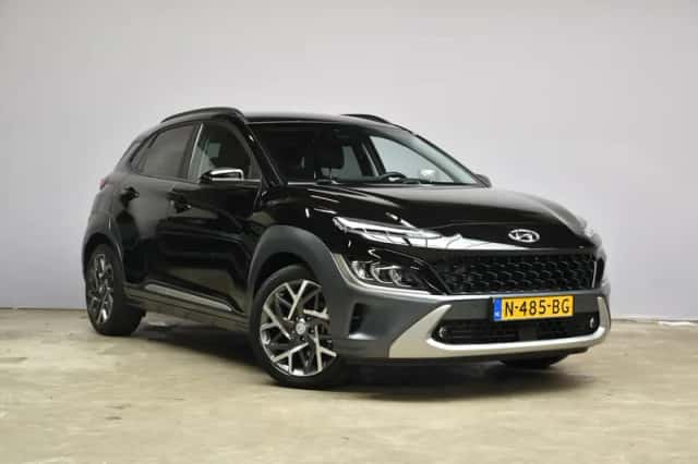Hyundai Kona (2021) thumbnail 3