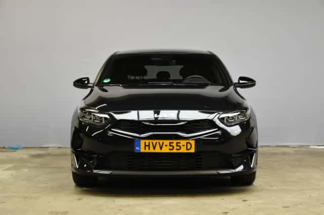 Kia Ceed (2025) thumbnail 2