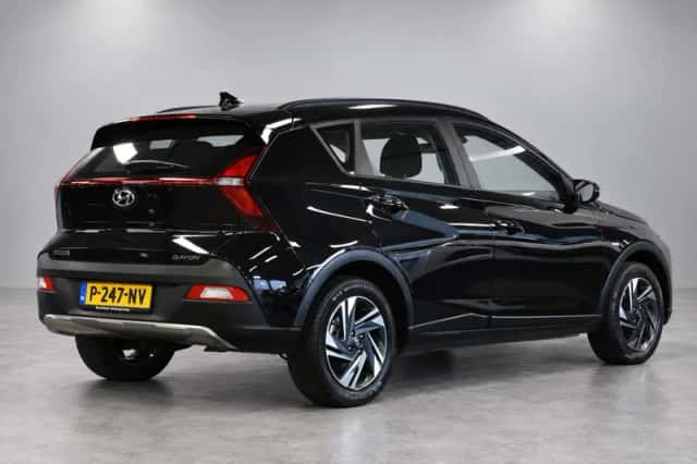 Hyundai Bayon (2022) thumbnail 4