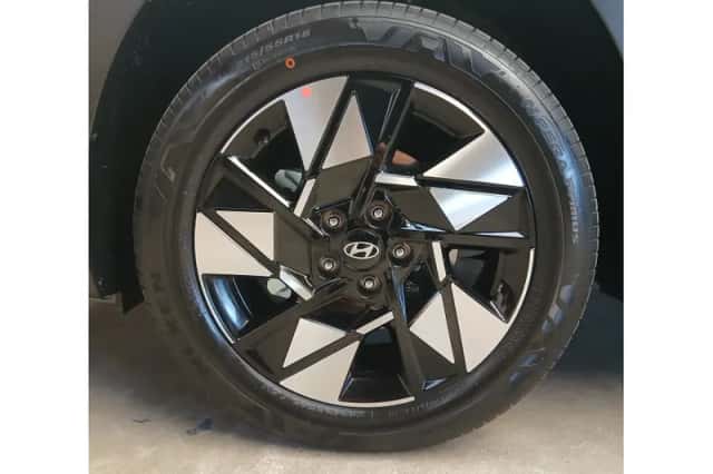 Hyundai Kona (2026) thumbnail 5