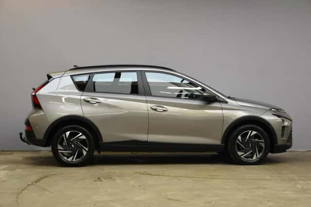 Hyundai Bayon (2022) thumbnail 4