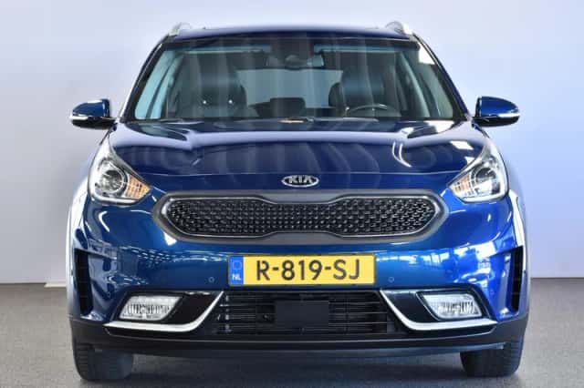 Kia Niro (2017) thumbnail 2