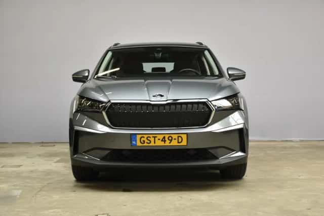 Škoda Enyaq (2023) thumbnail 2