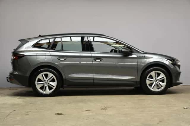 Škoda Enyaq (2023) thumbnail 4