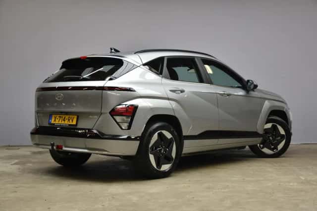 Hyundai Kona (2024) thumbnail 5