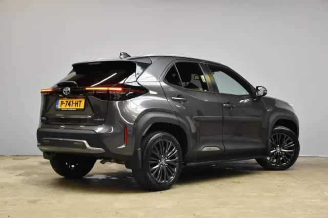 Toyota Yaris Cross (2022) thumbnail 5