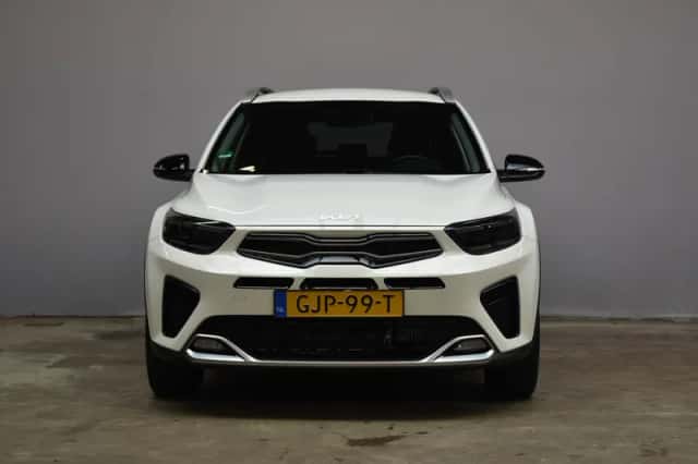 Kia Stonic (2024) thumbnail 2