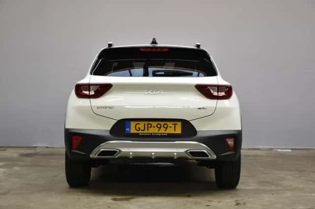 Kia Stonic (2024) thumbnail 6