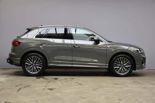 Audi Q3 (2020) thumbnail 4