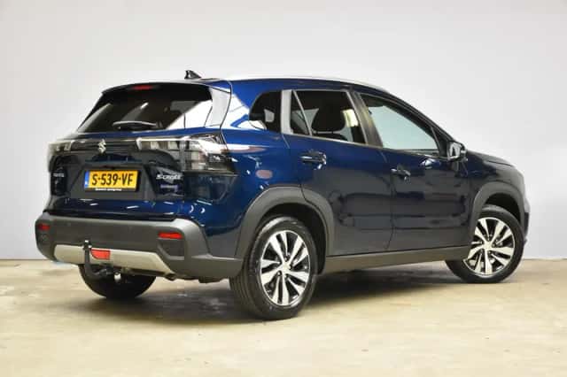 Suzuki S-Cross (2023) thumbnail 5