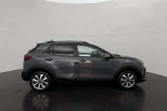 Kia Stonic (2023) thumbnail 6