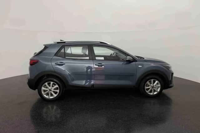 Kia Stonic (2025) thumbnail 5