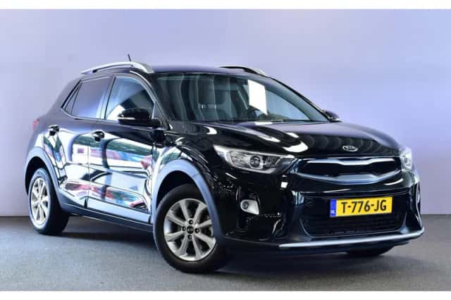 Kia Stonic (2018) thumbnail 3