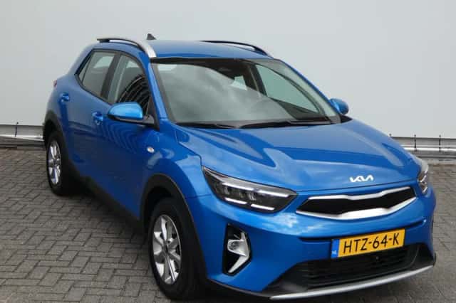 Kia Stonic (2025) thumbnail 3