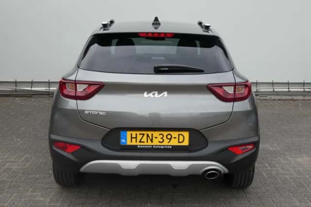Kia Stonic (2025) thumbnail 6