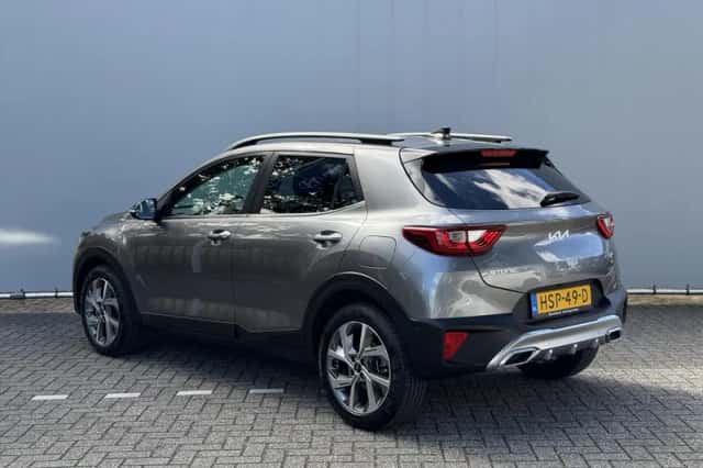 Kia Stonic (2025) thumbnail 3