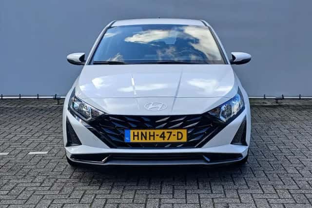 Hyundai i20 (2025) thumbnail 2