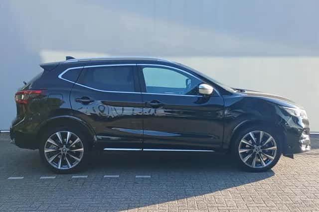 Nissan Qashqai (2019) thumbnail 3