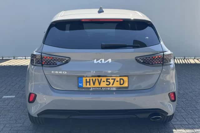 Kia Ceed (2025) thumbnail 4