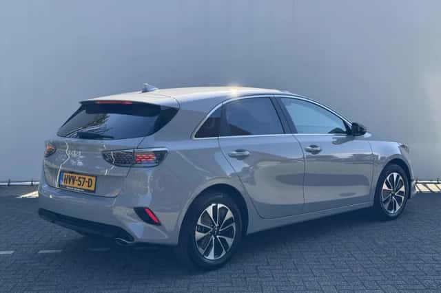 Kia Ceed (2025) thumbnail 5
