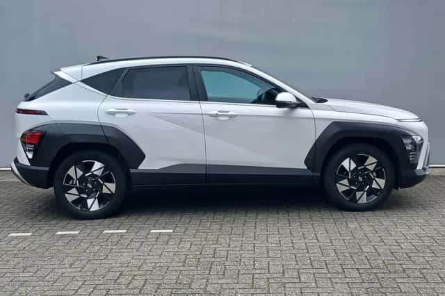 Hyundai Kona (2025) thumbnail 4