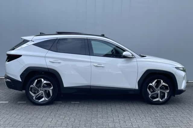 Hyundai Tucson (2024) thumbnail 4