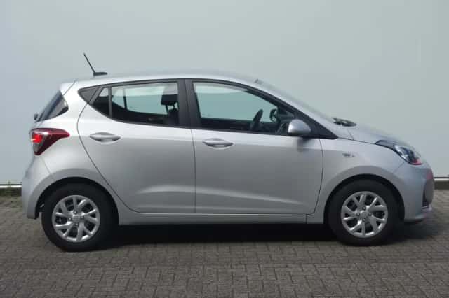 Hyundai i10 (2019) thumbnail 4