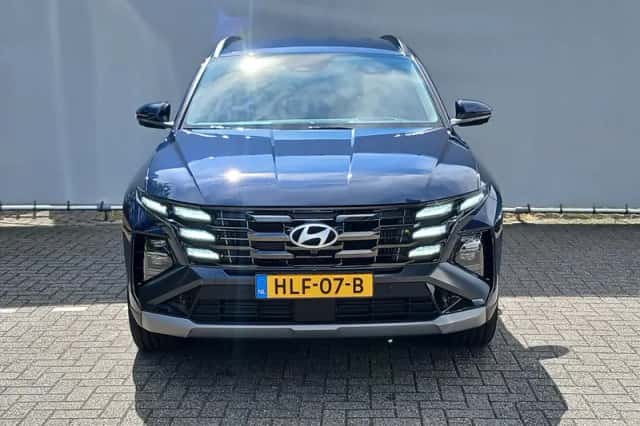 Hyundai Tucson (2025) thumbnail 2
