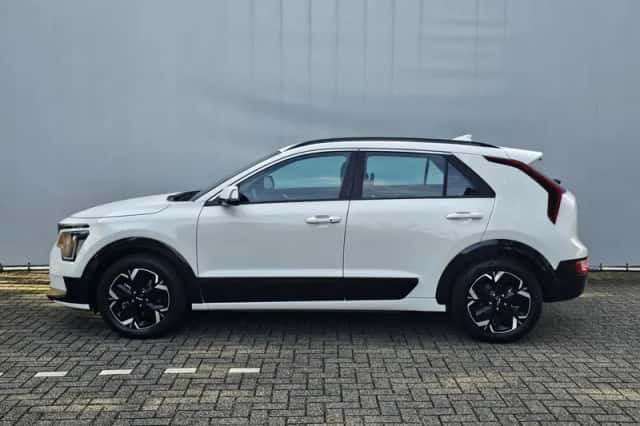 Kia Niro EV (2022) thumbnail 2