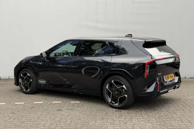Kia EV4 (2026) thumbnail 3