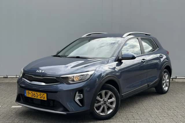 Kia Stonic (2022) thumbnail 1