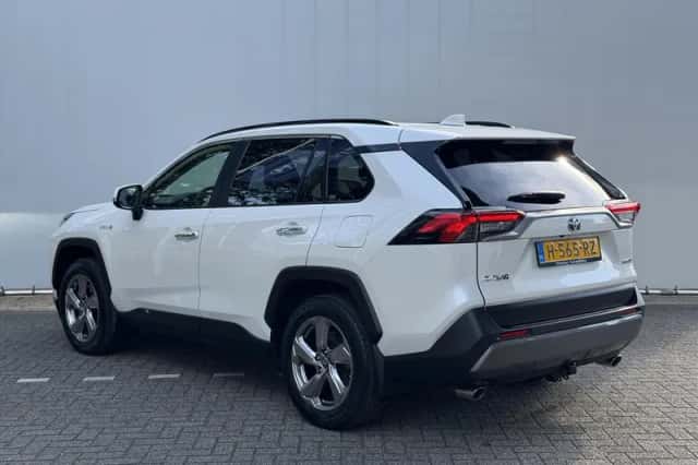 Toyota RAV4 (2020) thumbnail 3