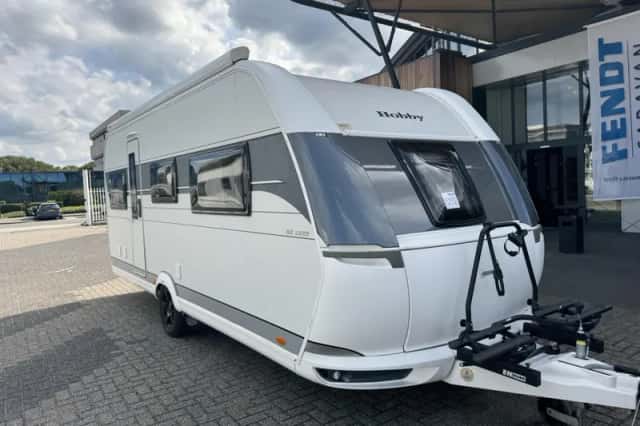 Hobby De Luxe (2021) thumbnail 2