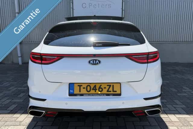 Kia ProCeed (2020) thumbnail 5
