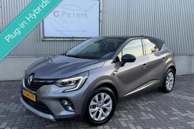 Renault Captur (2022) thumbnail 1