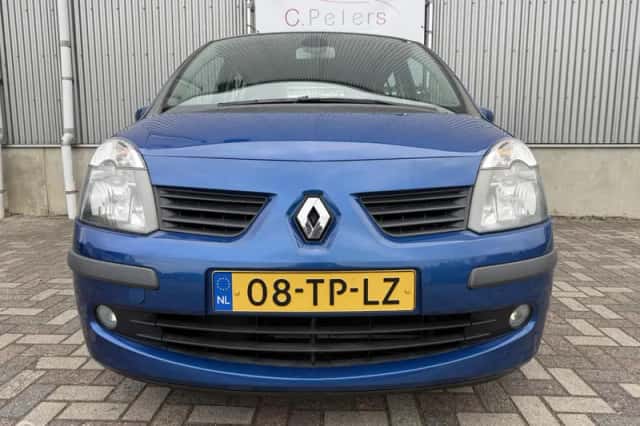 Renault Modus (2007) thumbnail 2