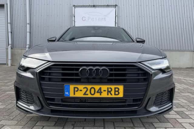 Audi A6 (2022) thumbnail 2