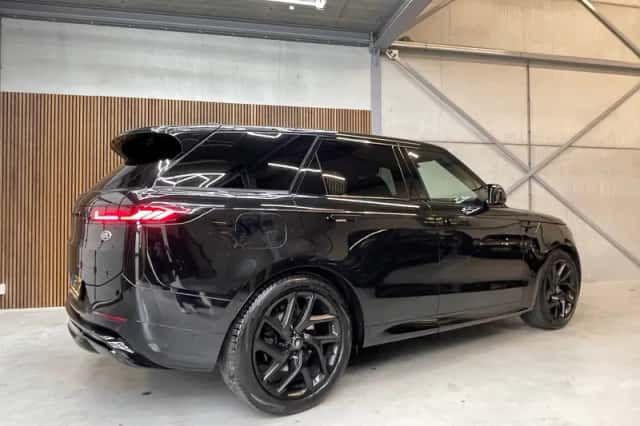 Land Rover Range Rover Sport (2023) thumbnail 4