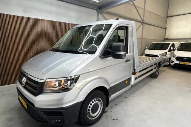 Volkswagen Crafter (2018) thumbnail 1