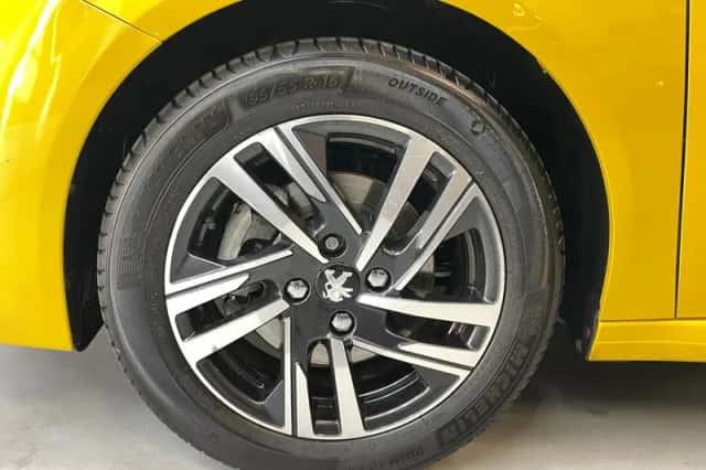 Peugeot 208 (2021) thumbnail 6