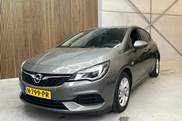 Opel Astra (2020) thumbnail 1