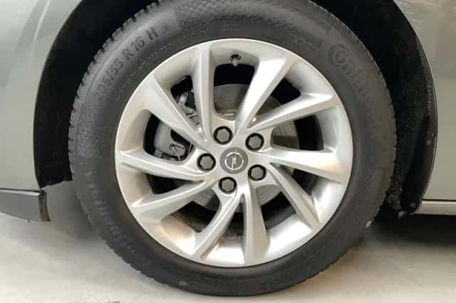 Opel Astra (2020) thumbnail 6