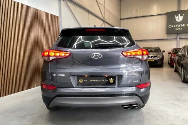 Hyundai Tucson (2016) thumbnail 4