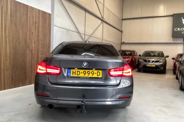 BMW 3-Serie (2015) thumbnail 4