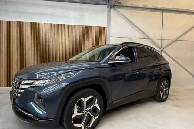 Hyundai Tucson (2022) thumbnail 2